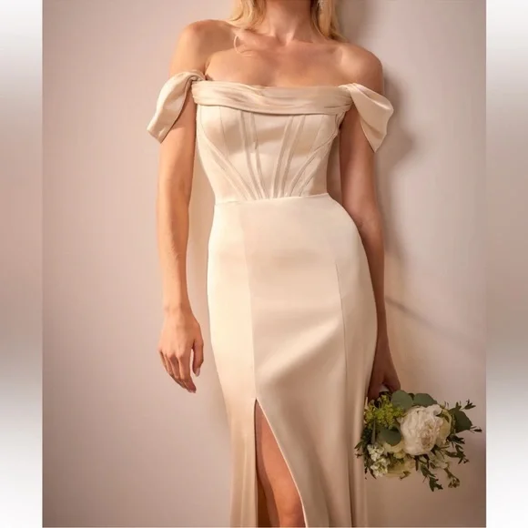 Dress The Population Melania Off the Shoulder Gown Maxi Dress Champagne Size XS - Picture 3 of 13